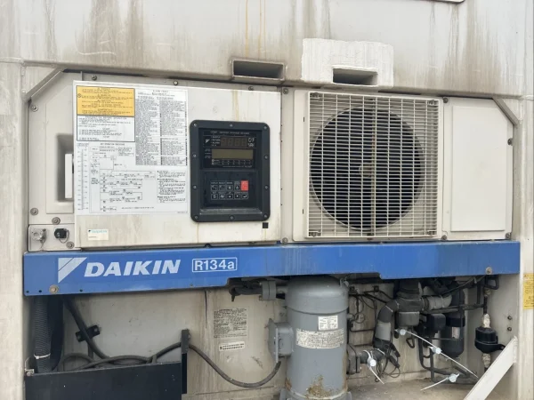 s-l1600-1-12-1536x1152 Daikin 40ft Refrigerated Shipping Container (Reefer)