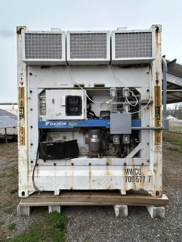 s-l1600-6-14 Maersk Used 40ft Cold Storage Reefer Container – Model CCR18060